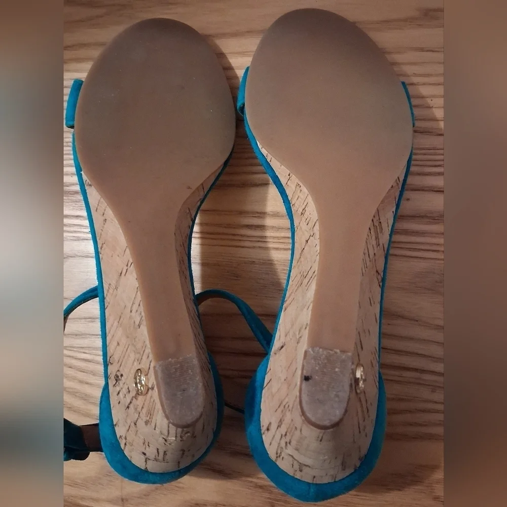 EUC Tory Burch Savannah Aqua Suede Business Casual Comfy Wedge Sandal SZ 7.5
